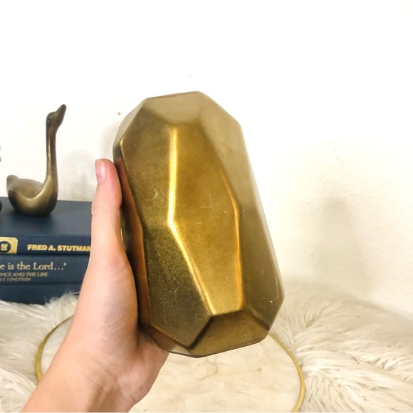 Gold Geometric Vase - Picture 6 of 7